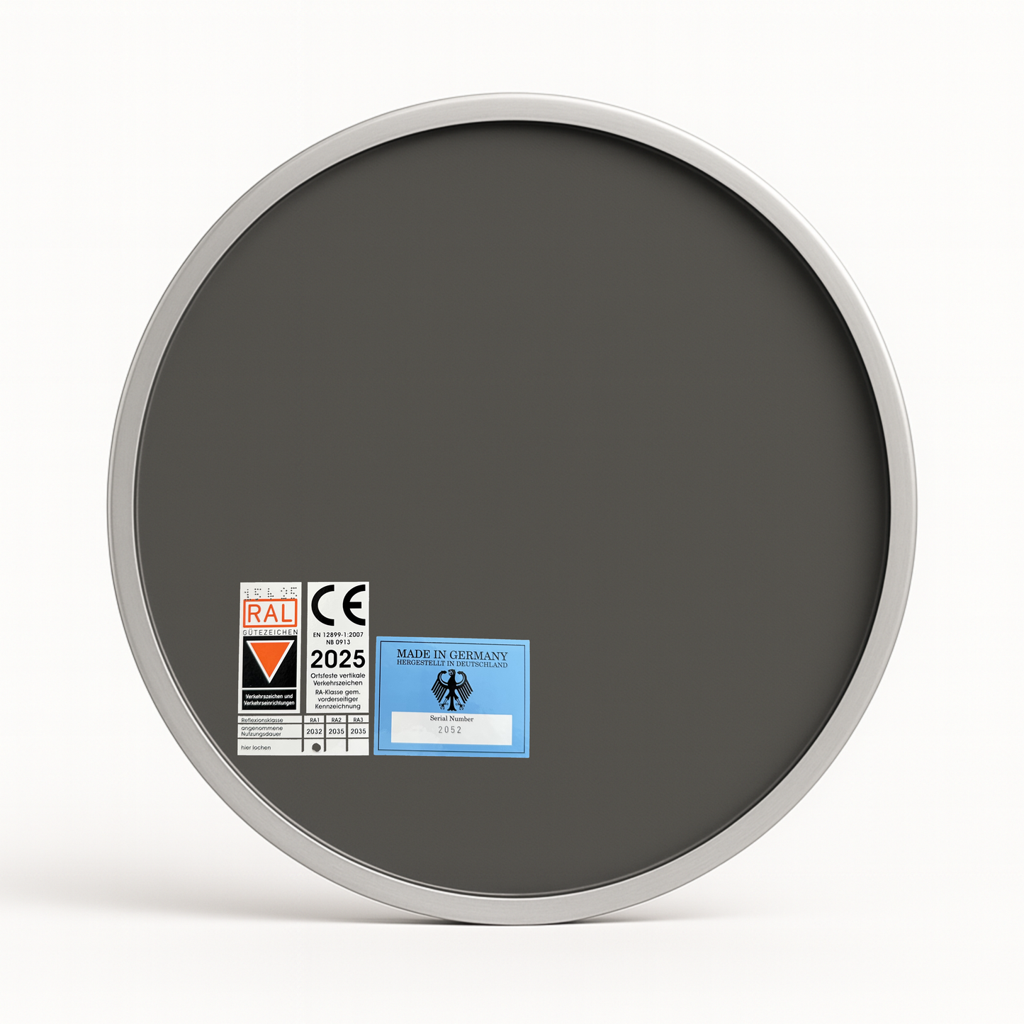 Deutsches Autobahnschild „Keine Geschwindigkeitsbegrenzung“