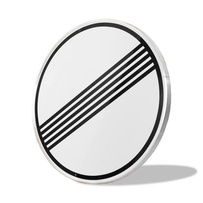 Deutsches Autobahnschild „Keine Geschwindigkeitsbegrenzung“